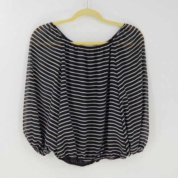 Vince Camuto Women's Striped Flowing Peasant Top Blouse Black White Size XS - Picture 1 of 4